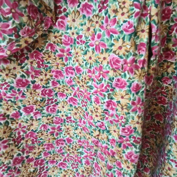 Willow Ridge Floral Blouse - Pink and Green - Picture 5 of 12